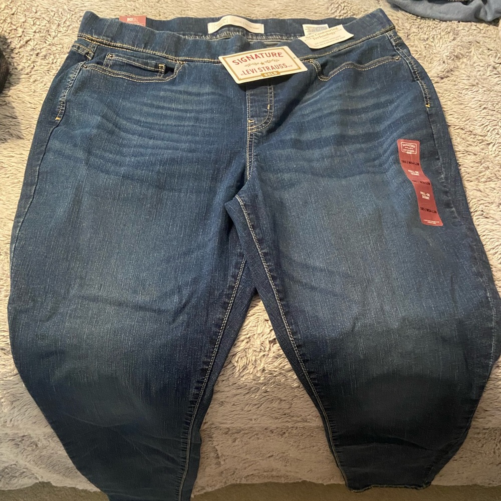 Levi jeans